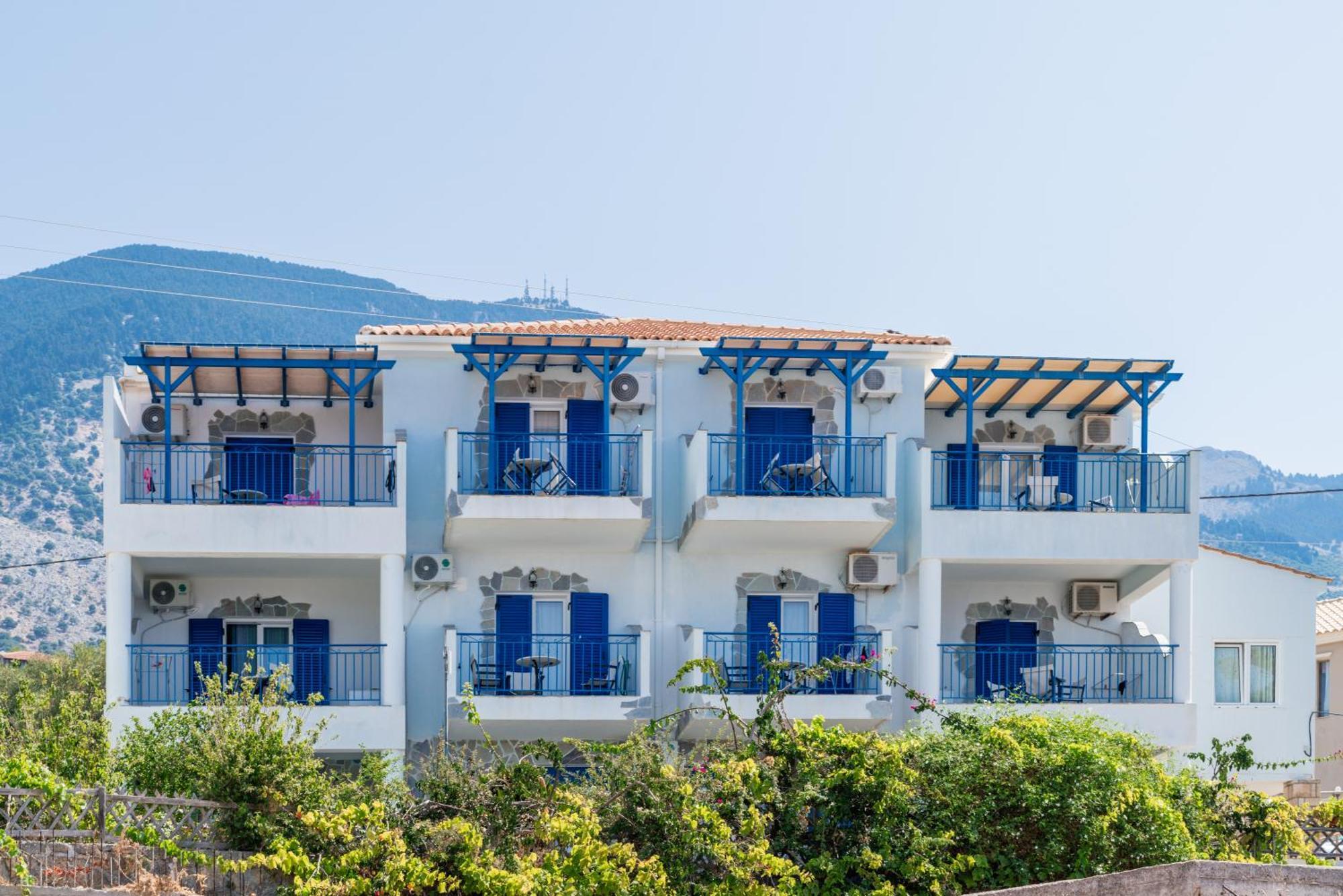 Sirines Aparthotel Vlachata Exterior foto