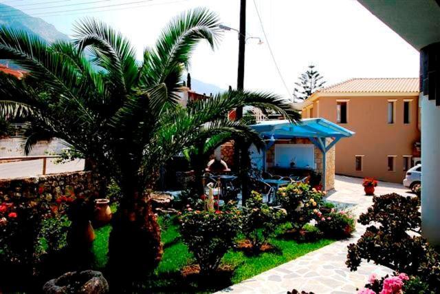 Sirines Aparthotel Vlachata Exterior foto
